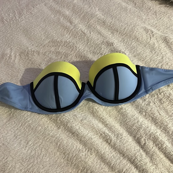 Strapless bikini - Picture 4 of 4